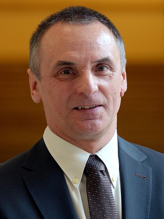 Portrait Präsident Frank Roßner, Link zur Info-Seite über die Hausleitung