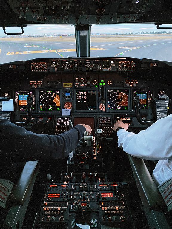 Symbolbild Flugprüfung