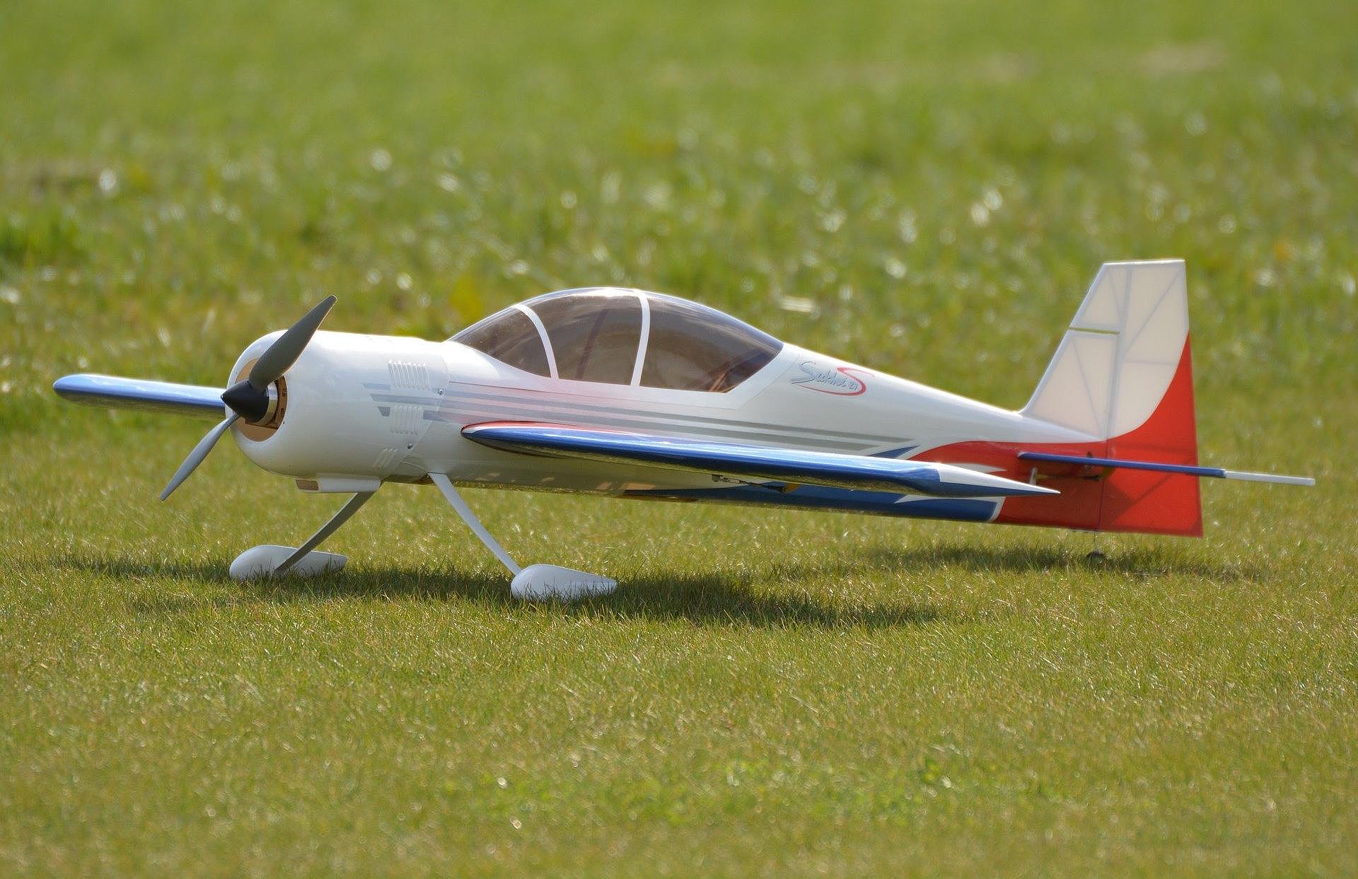 Symbolbild Modellflugzeug