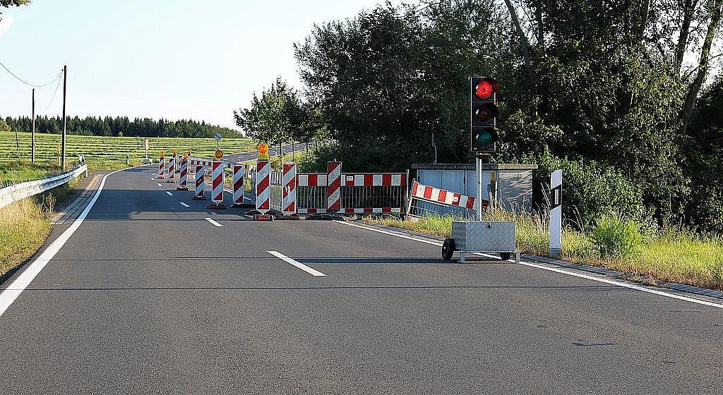 Symbolbild Straßenbau